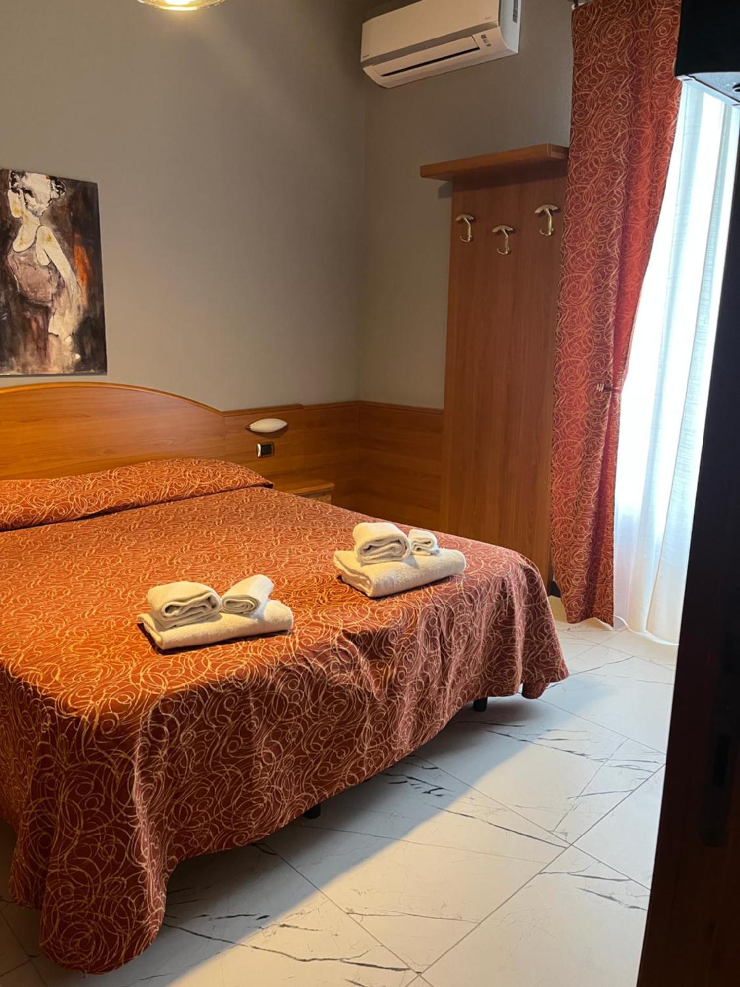 Hotel Residence Paradiso Moneglia Exterior photo
