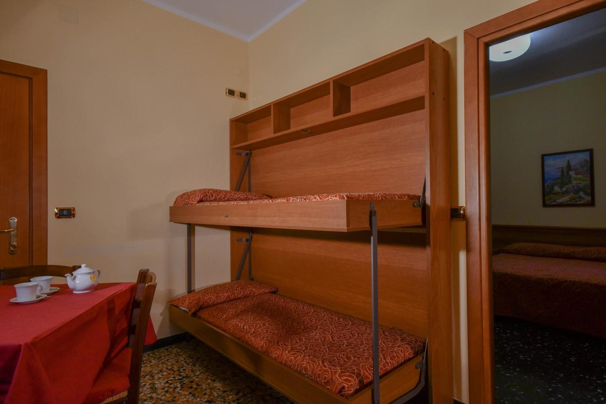Hotel Residence Paradiso Moneglia Room photo