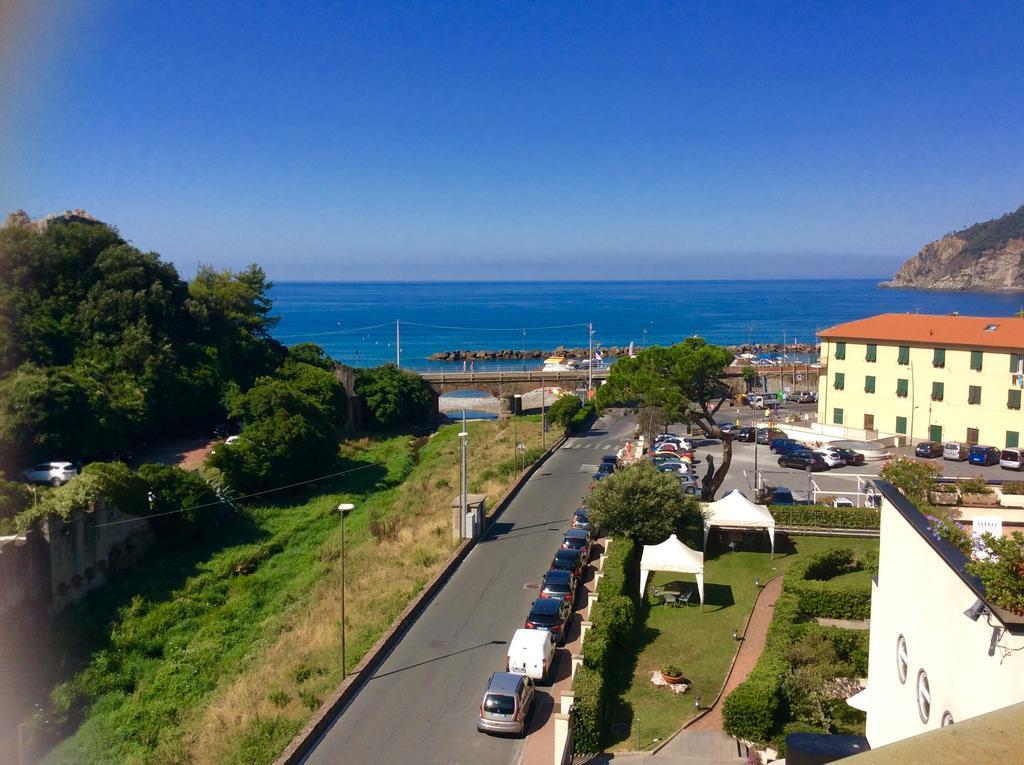 Hotel Residence Paradiso Moneglia Exterior photo